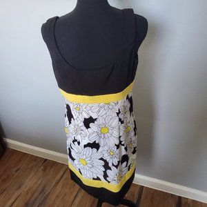 Ronni Nicole Floral Dress Size  10  Like new